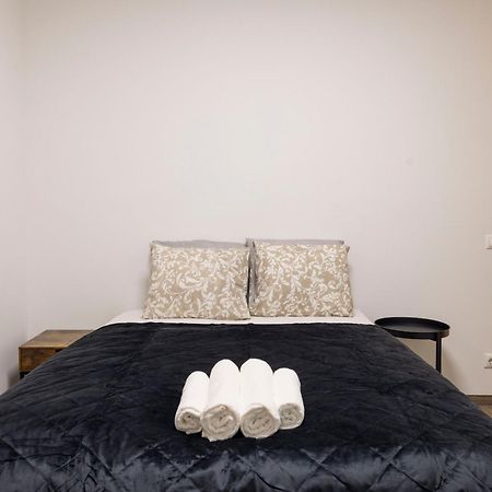 Deluxe Central Elizabeth Residence W/ 4Bedrm, 2Bathrm, 1Lvngrm Budapest Luaran gambar