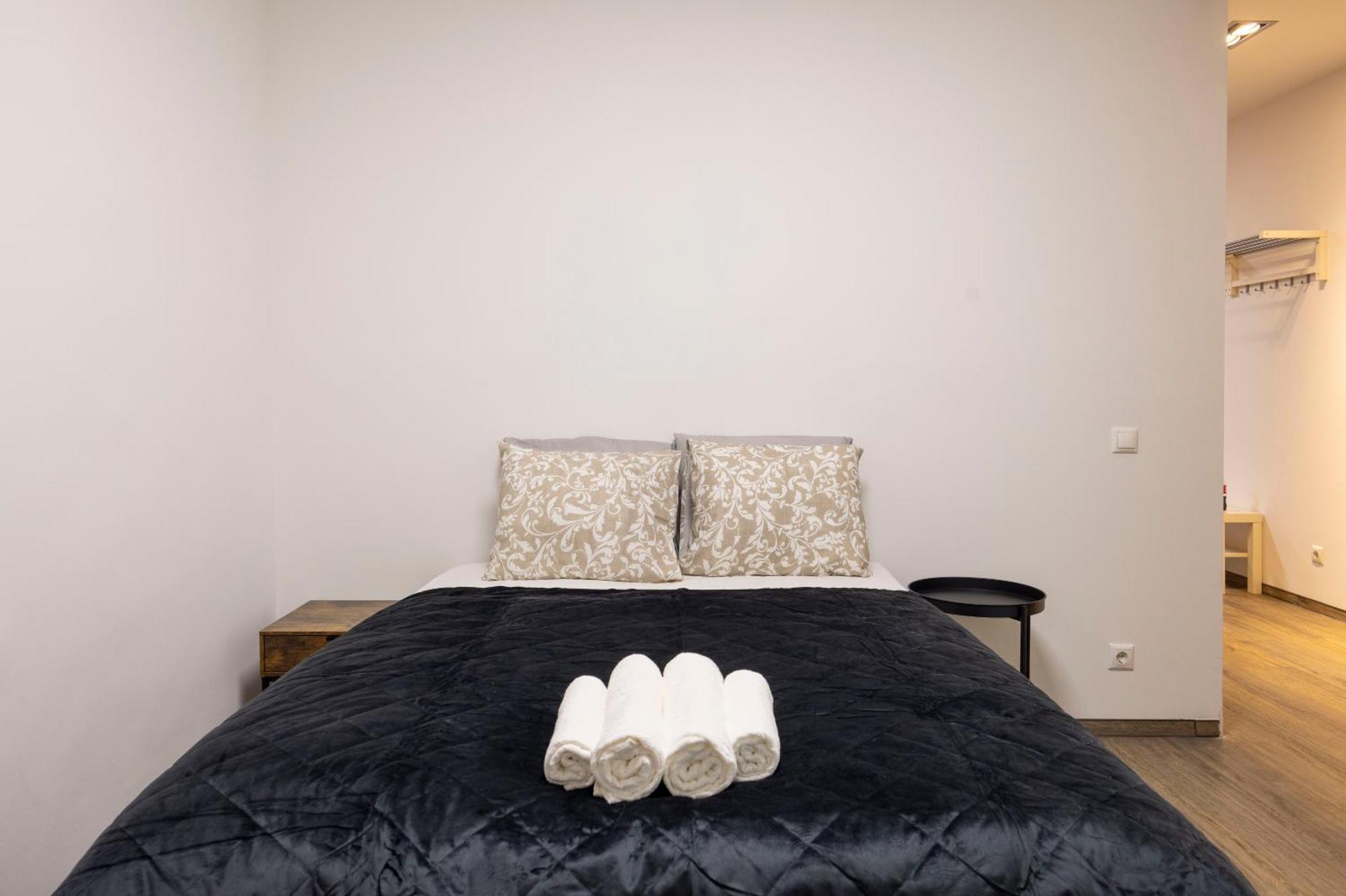 Deluxe Central Elizabeth Residence W/ 4Bedrm, 2Bathrm, 1Lvngrm Budapest Luaran gambar