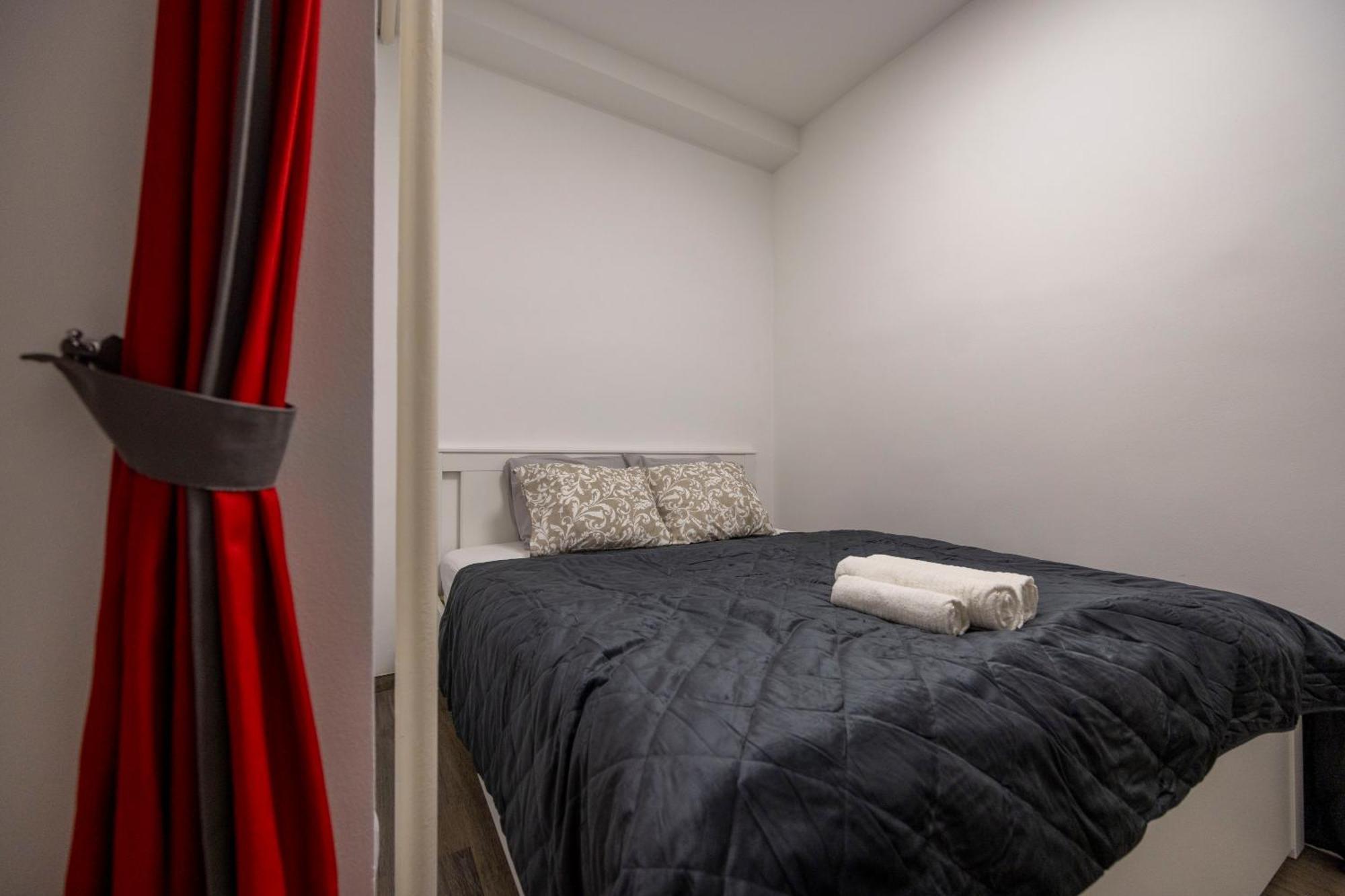 Deluxe Central Elizabeth Residence W/ 4Bedrm, 2Bathrm, 1Lvngrm Budapest Luaran gambar