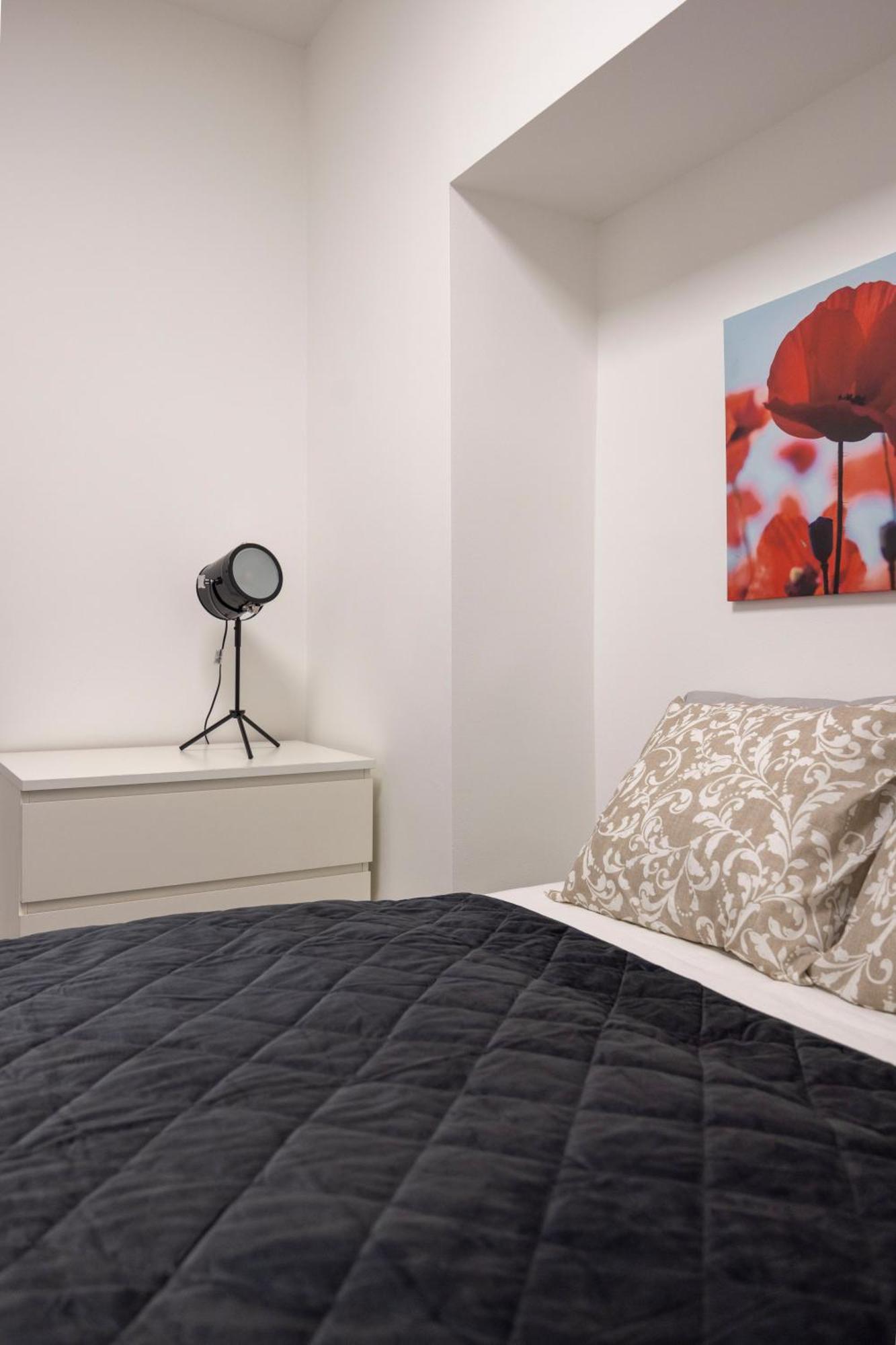 Deluxe Central Elizabeth Residence W/ 4Bedrm, 2Bathrm, 1Lvngrm Budapest Luaran gambar